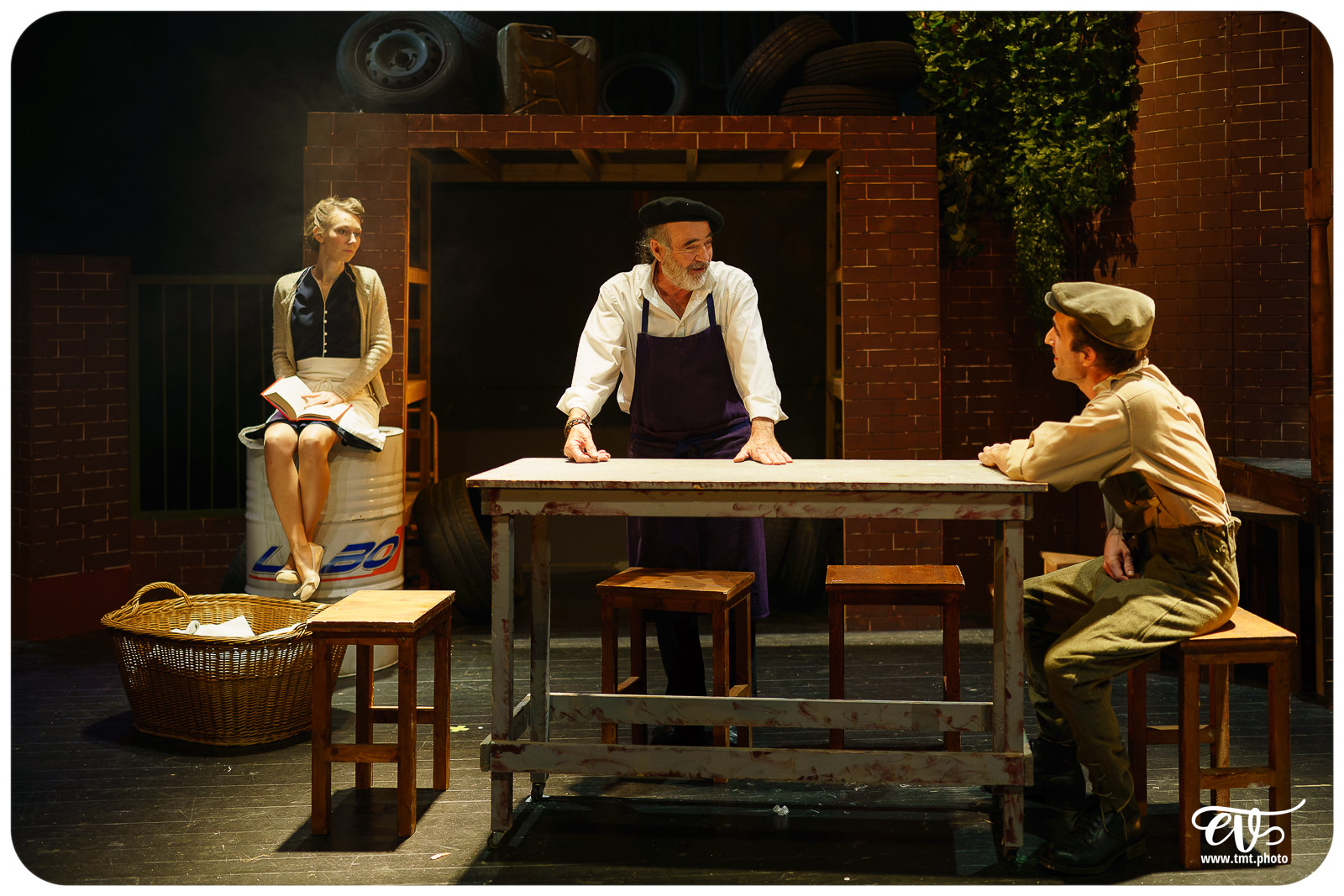 LES VISIONS DE SIMONE MACHARD (CIE LA CLAQUE)